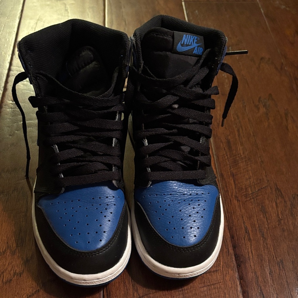 Nike Jordan 1 retros royal blue 5.5 Y